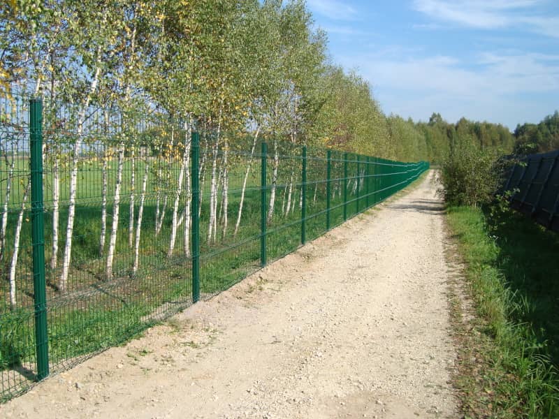 Сетчатый забор DoorHan в Кузнецке с установкой